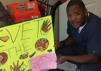 Fairfax dentist Doctor Murray volunteering at a food drive