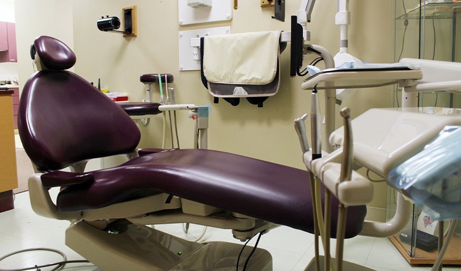 Dental chair